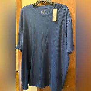 Women’s Navy Top. New with tags. Claiborne. Very soft!